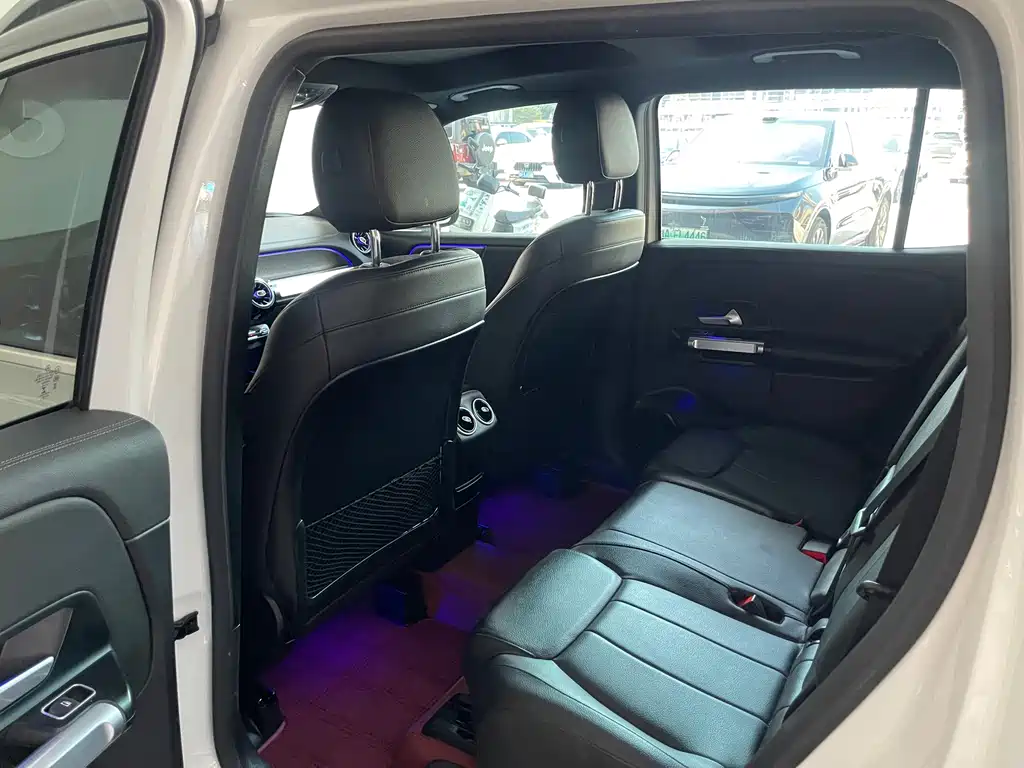 Mercedes-Benz GLB — миниатюра 19