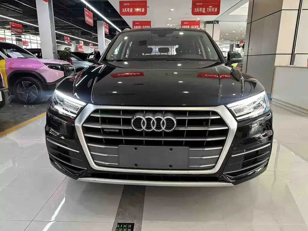 Audi Q5L 2018 40 TFSI VI