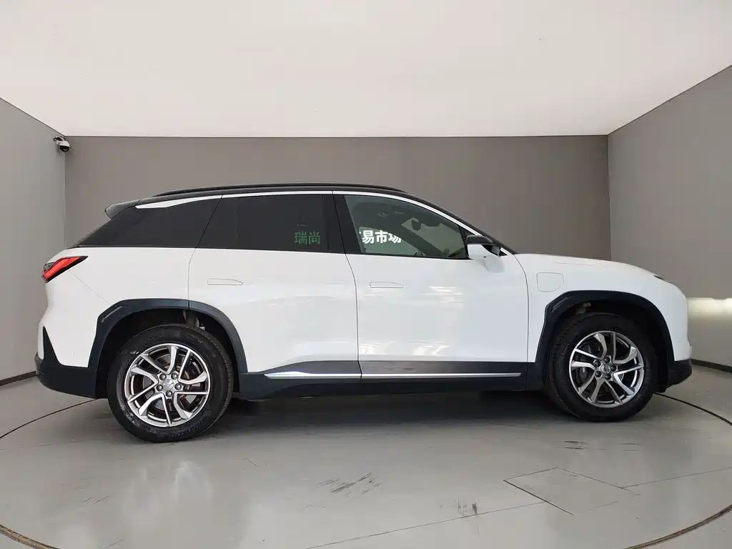 NIO ES6 — миниатюра 4