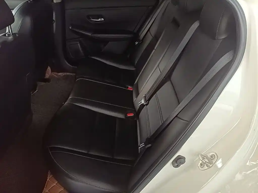 Nissan Sylphy — миниатюра 17