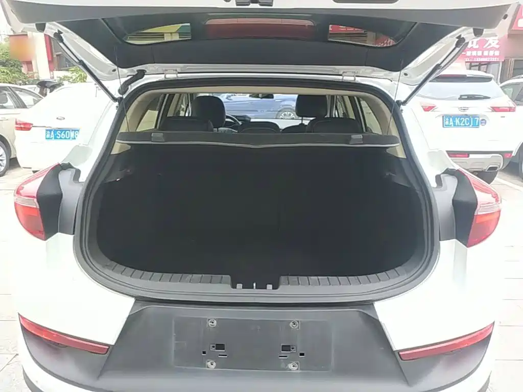 Geely Emgrand GS — миниатюра 19
