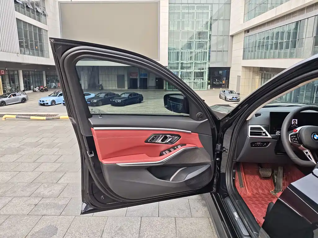 BMW i3 2026 eDrive 35 L
