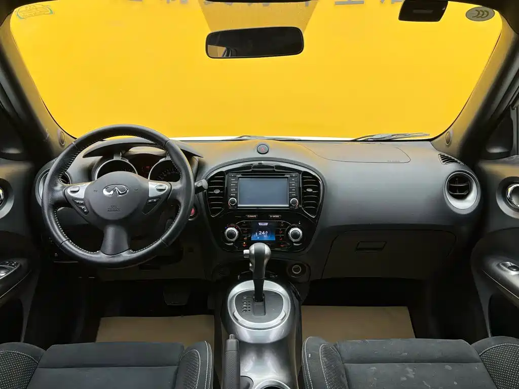 Infiniti ESQ — миниатюра 14
