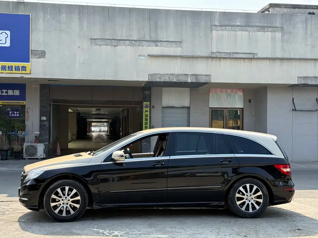 Mercedes-Benz R 2011 R 300 L