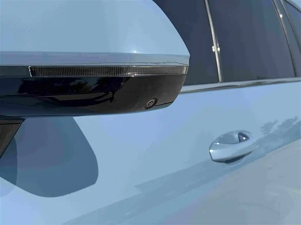 Li Auto Li ONE — миниатюра 21