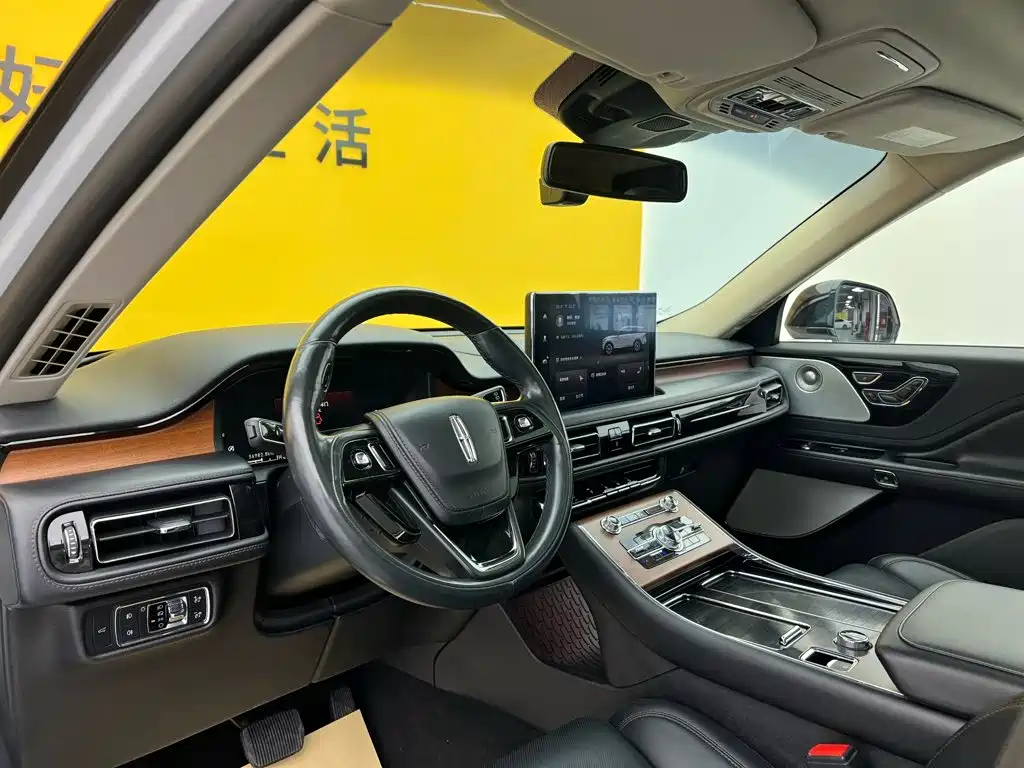 Lincoln Aviator — миниатюра 36