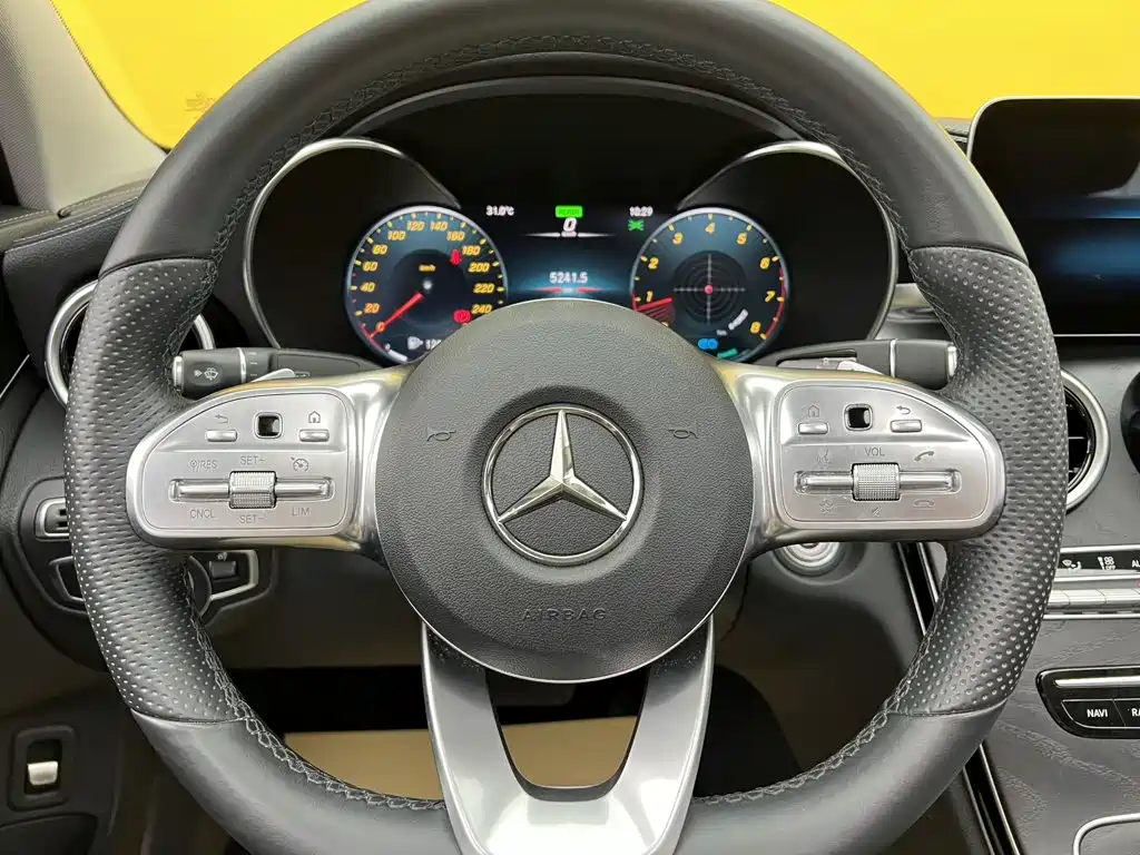 Mercedes-Benz C-Class — миниатюра 16
