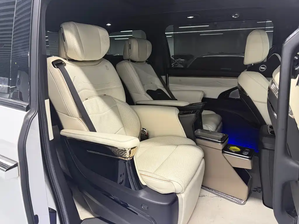 GAC Motor Trumpchi M8 — миниатюра 18