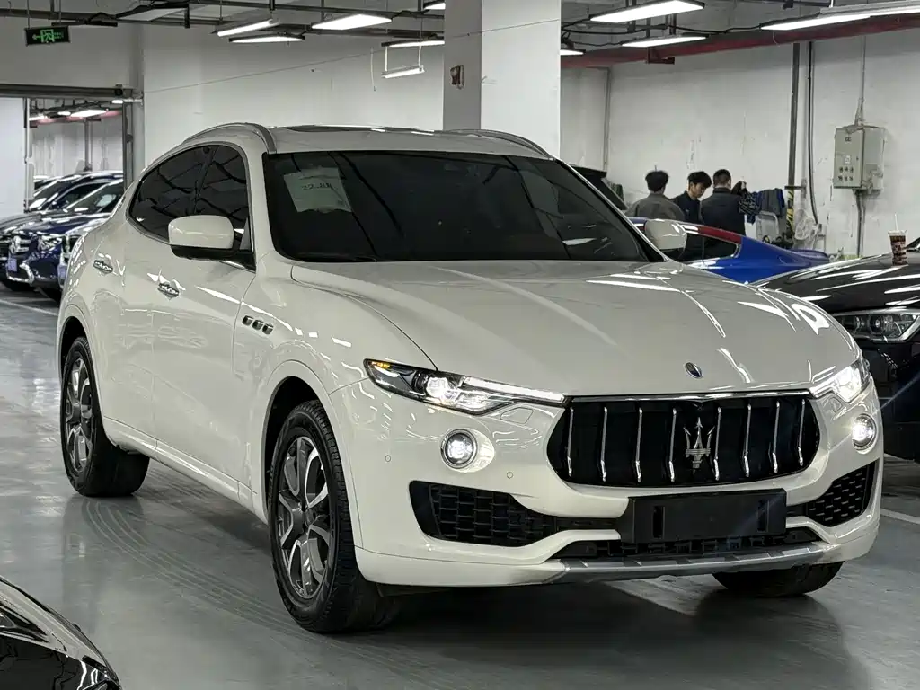 MASERATI LEVANTE