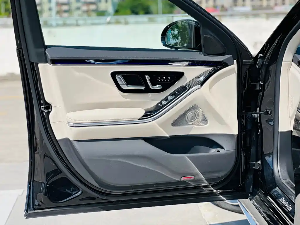Mercedes-Benz S-Class 2024 — фото 18