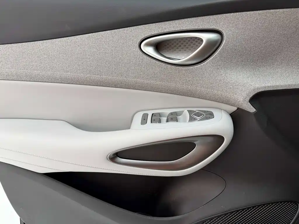 BYD Морской лев 05 EV — миниатюра 12