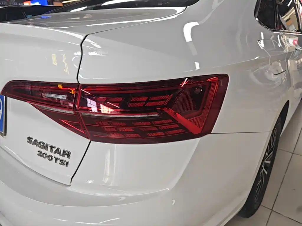 Volkswagen Sagitar — миниатюра 8