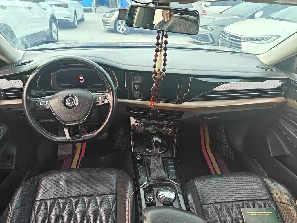 Volkswagen Passat 2019 380TSI Luxury VI