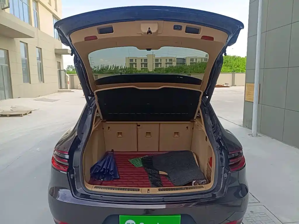 Porsche Macan — миниатюра 19
