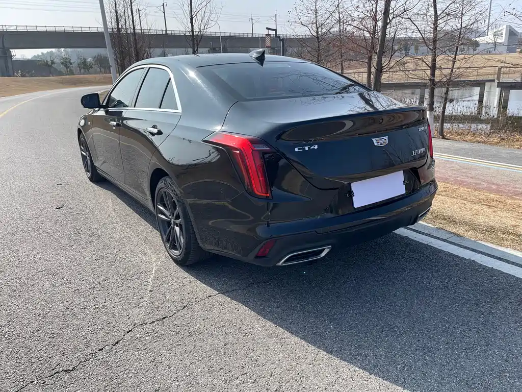 CADILLAC CT4