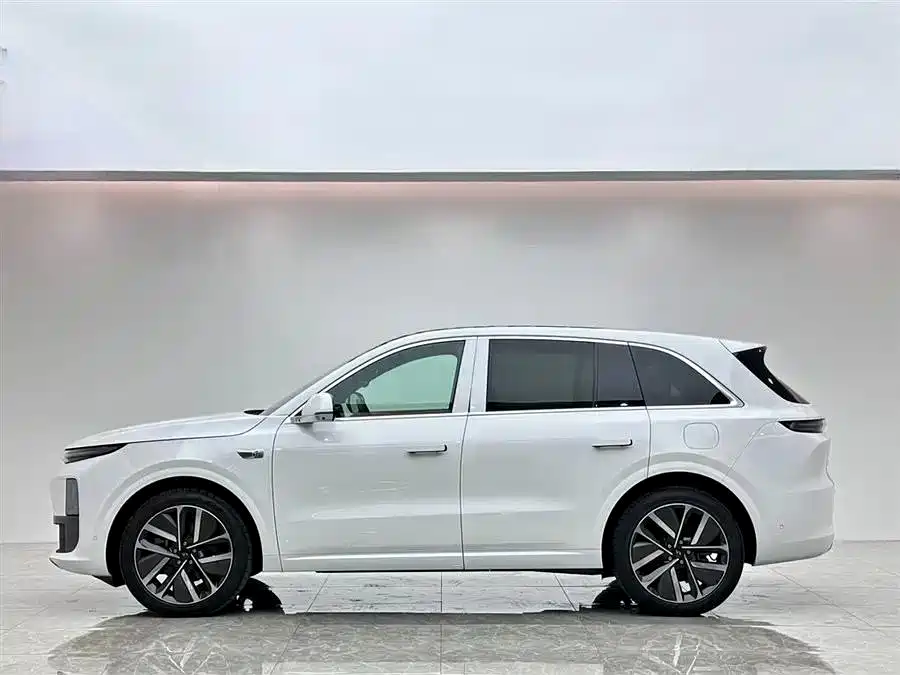 Li Auto IDEAL L6