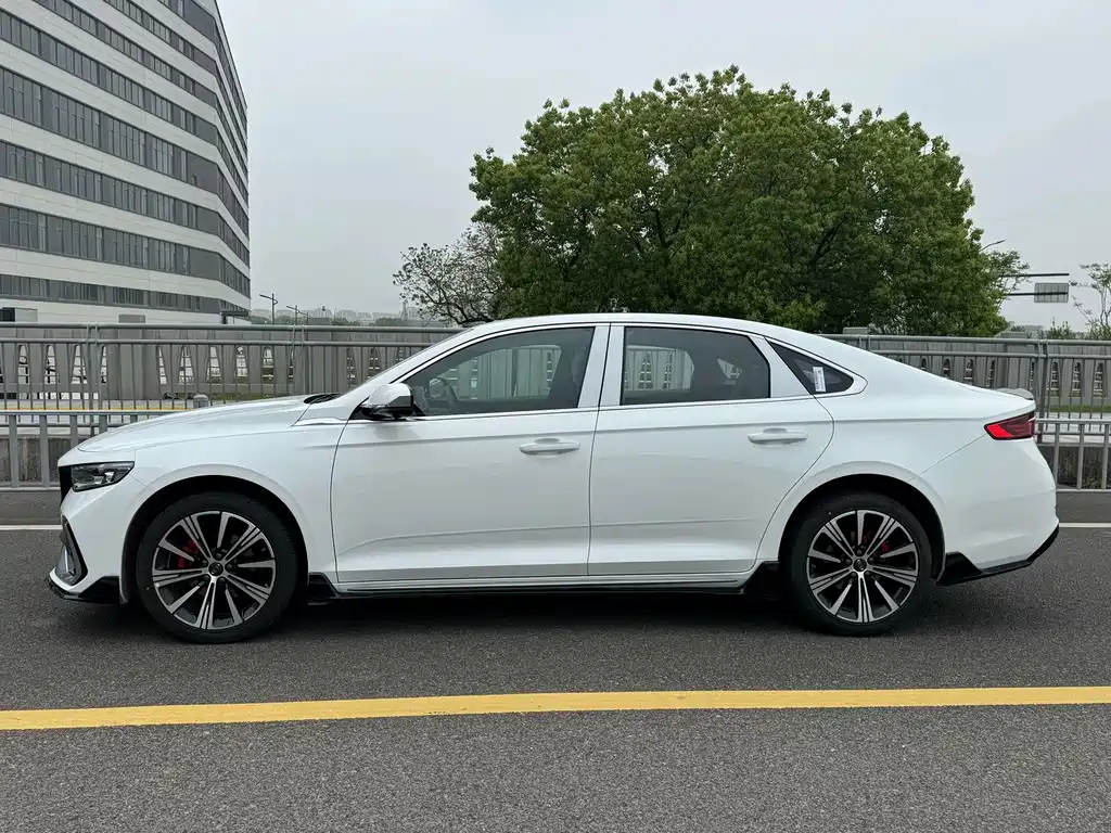 Geely Xingrui — миниатюра 13