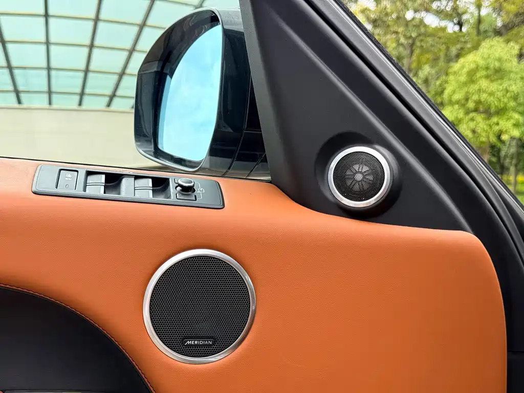 Land Rover Sport — миниатюра 18