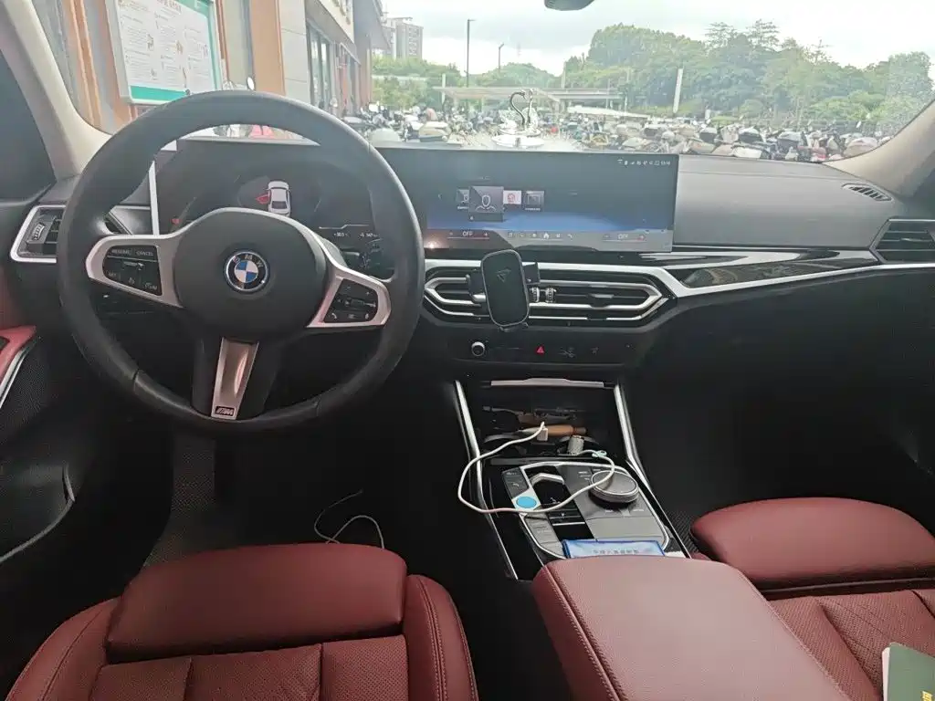 BMW i3 — миниатюра 10