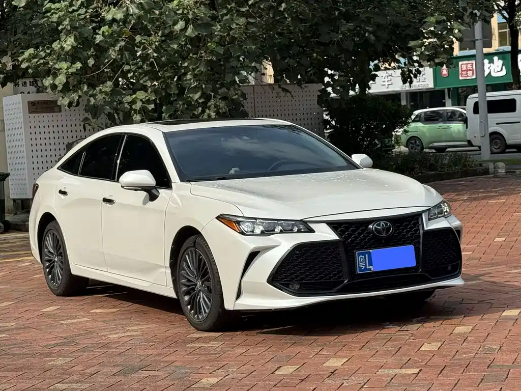 Toyota Avalon — миниатюра 3