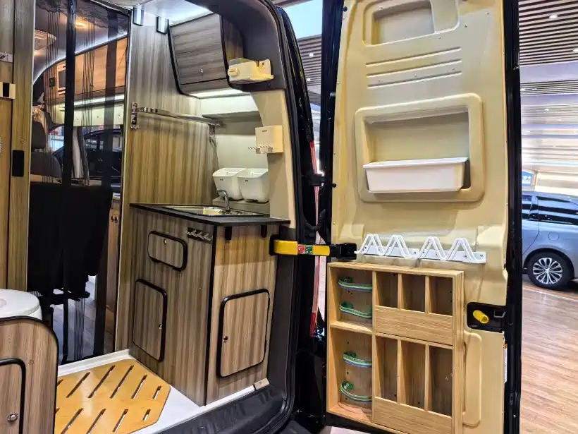 Ford Transit — миниатюра 22