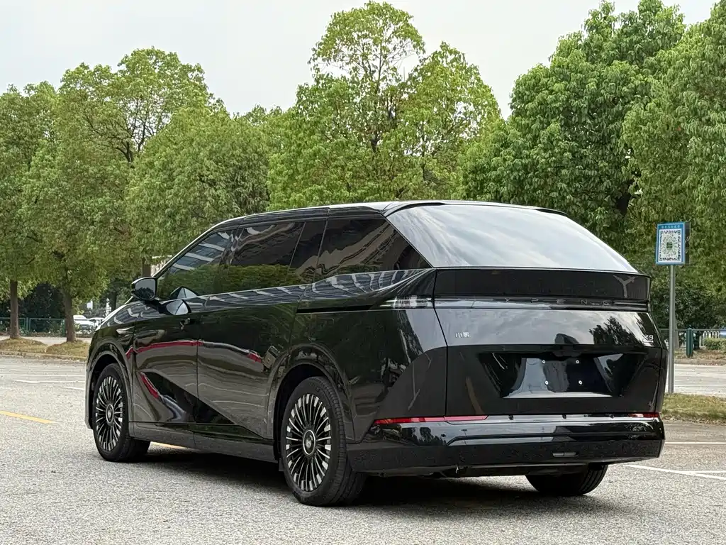 XPeng X9 — миниатюра 14