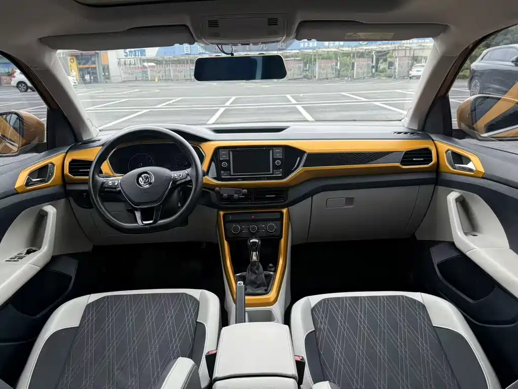 Volkswagen T-Cross — миниатюра 3