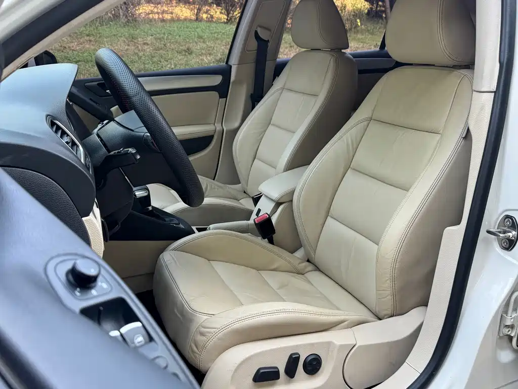 Volkswagen Golf — миниатюра 15
