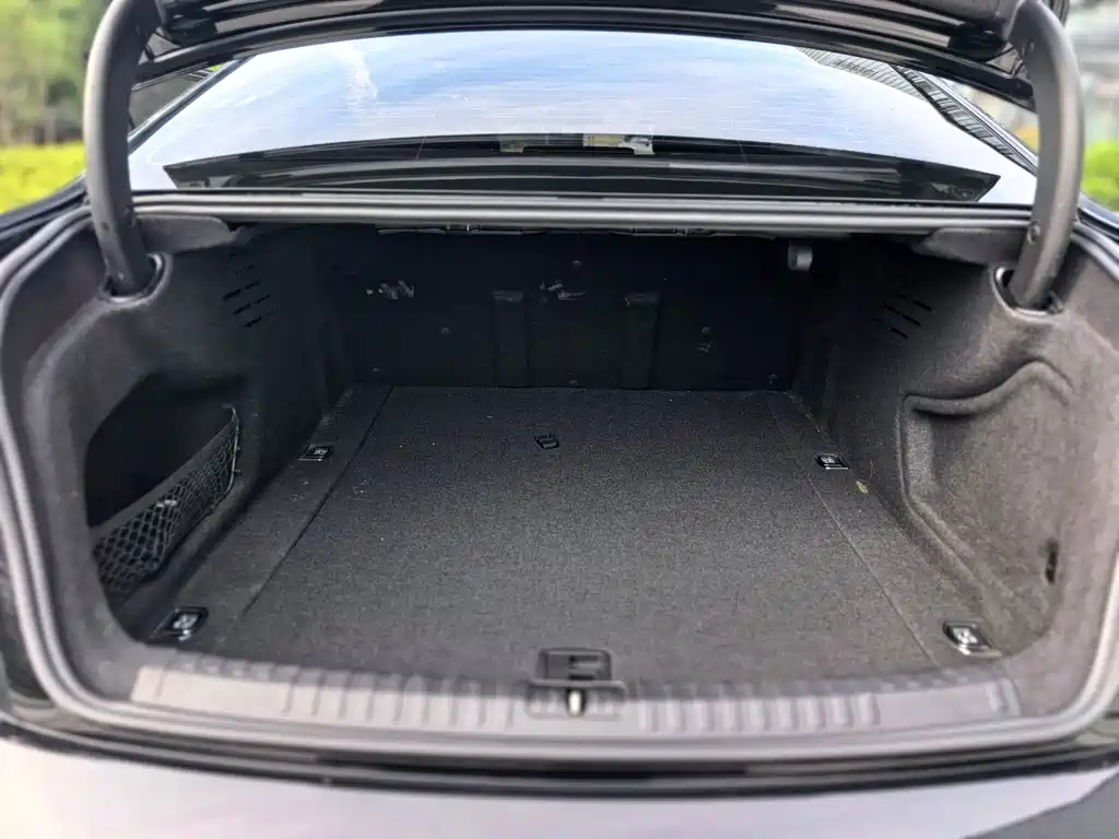 Audi A6L — миниатюра 22