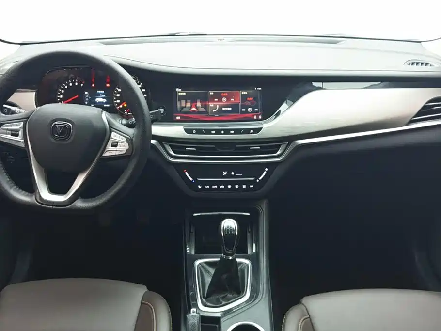 Changan CS35PLUS — миниатюра 12
