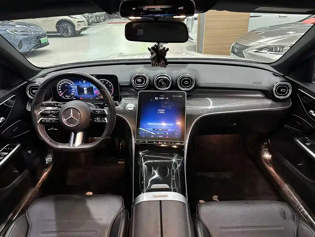 Mercedes-Benz C-Class — миниатюра 9