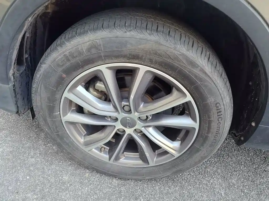 Geely Boyue — миниатюра 23