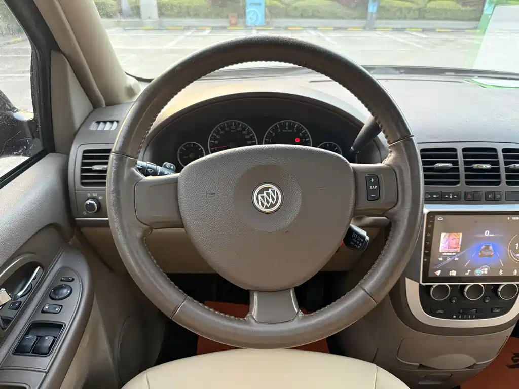 Buick GL8 — миниатюра 16