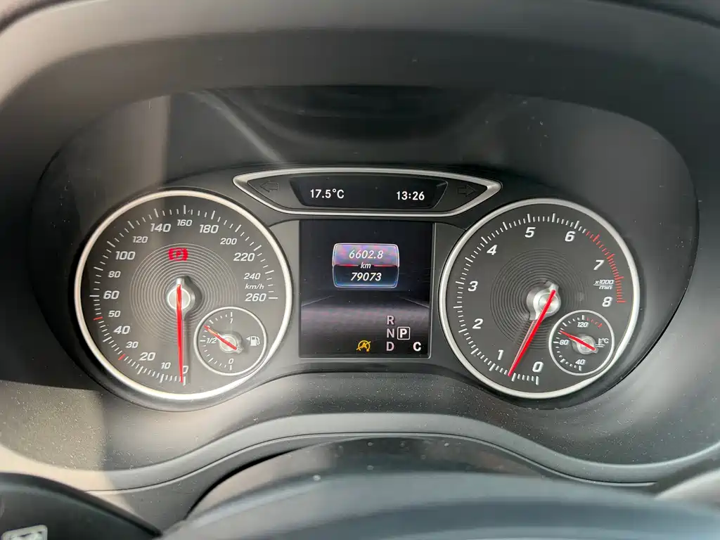 Mercedes-Benz B-Class B 2015 B 200