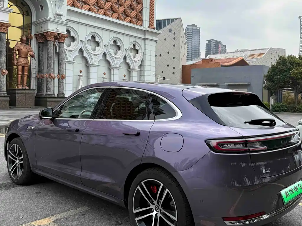 AITO ASK THE WORLD M5