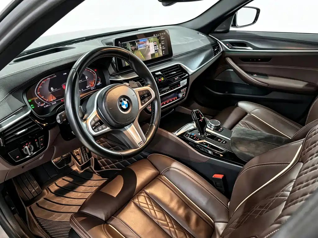 BMW 5 Series (Import) — миниатюра 4