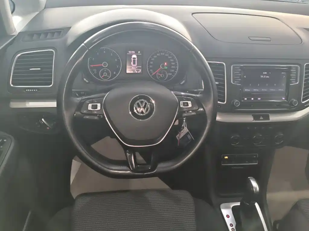 Volkswagen Sharan — миниатюра 11