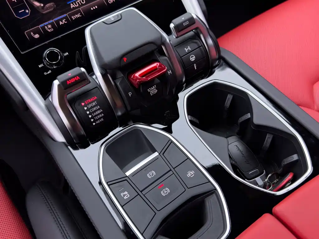 Lamborghini Urus — миниатюра 25