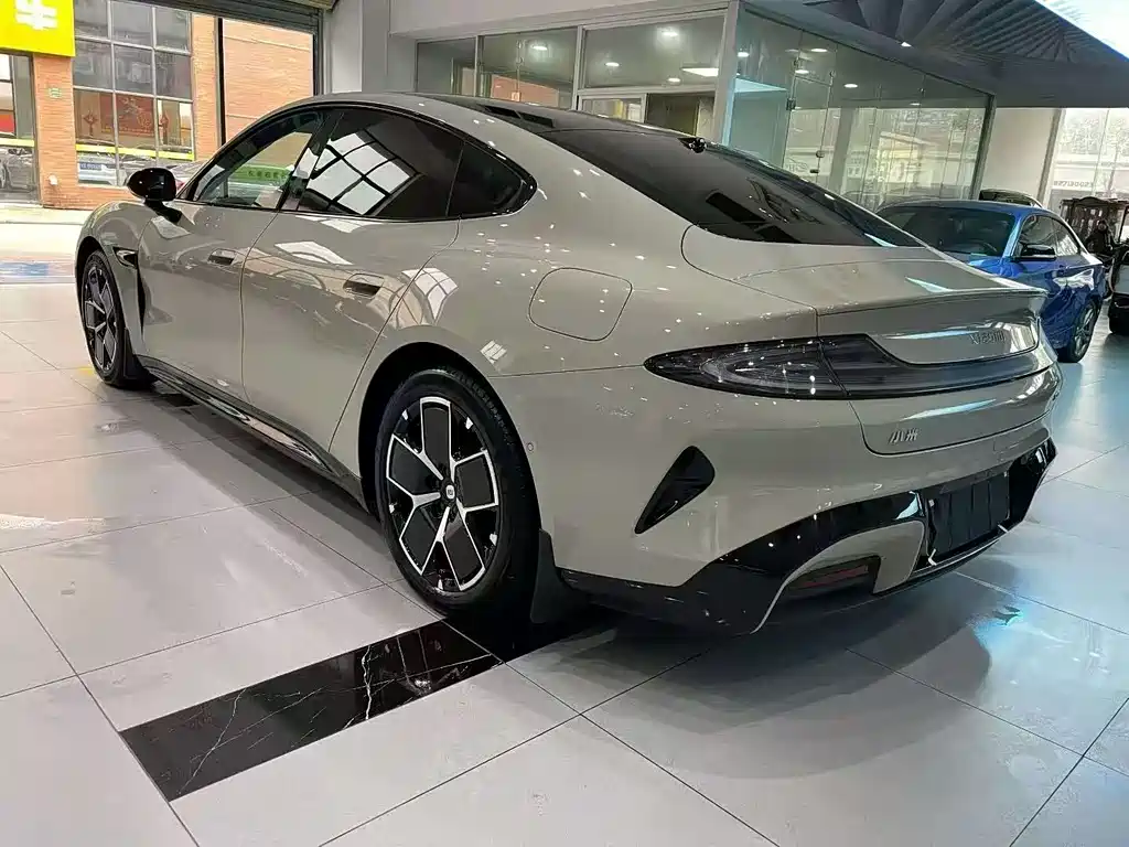 XIAOMI CAR XIAOMI SU7