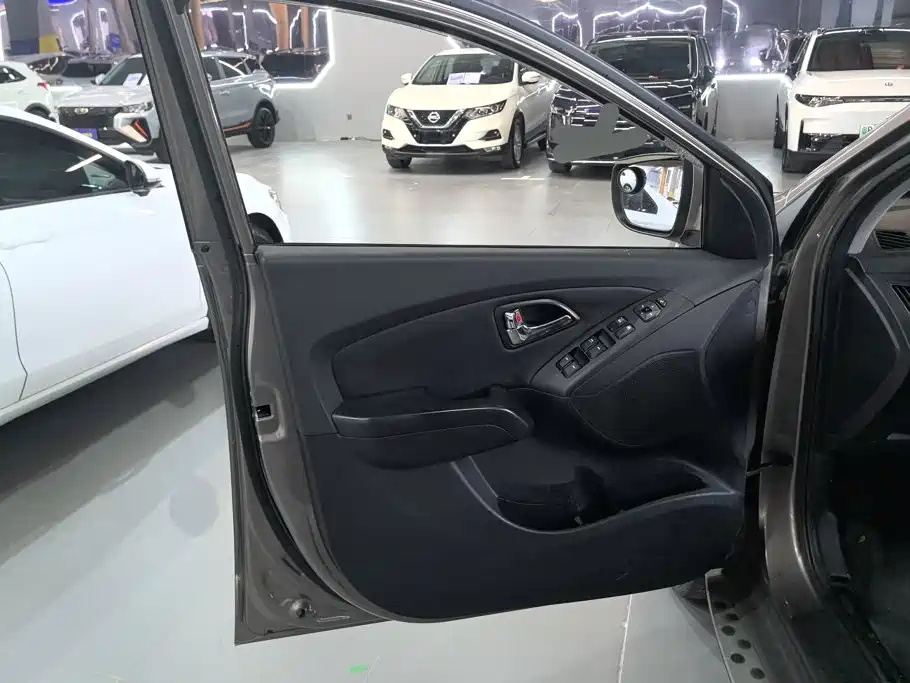 Hyundai ix35 — миниатюра 7