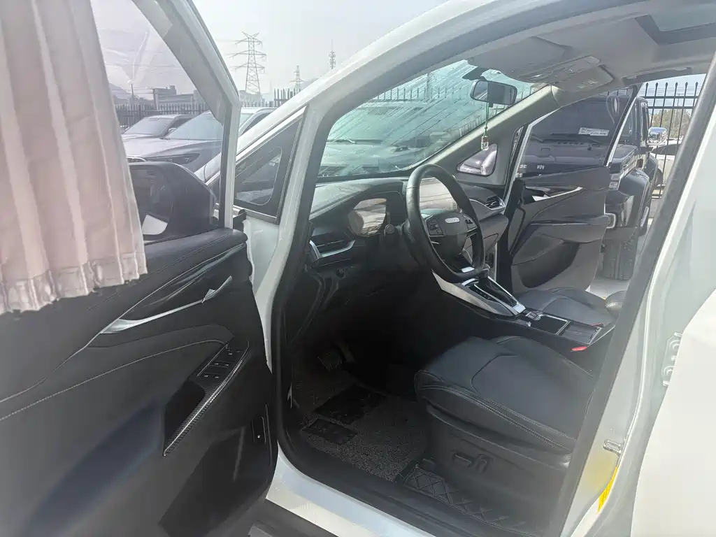 SAIC MAXUS CHASE G50