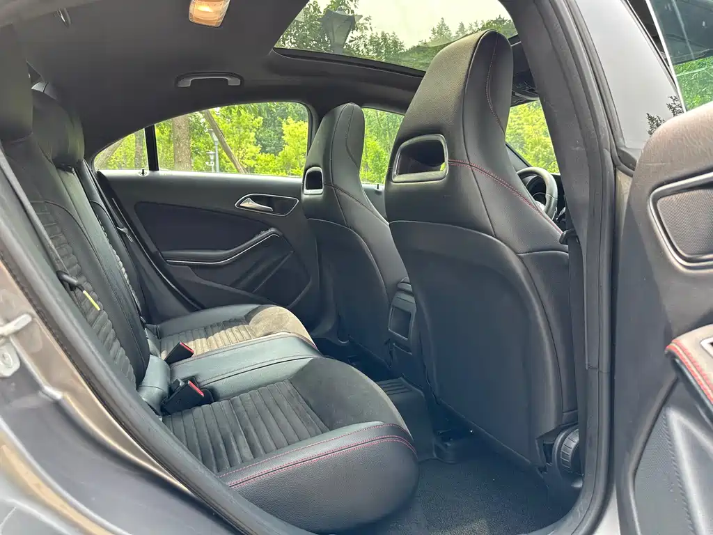 Mercedes-Benz CLA 2015 CLA 220 4MATIC