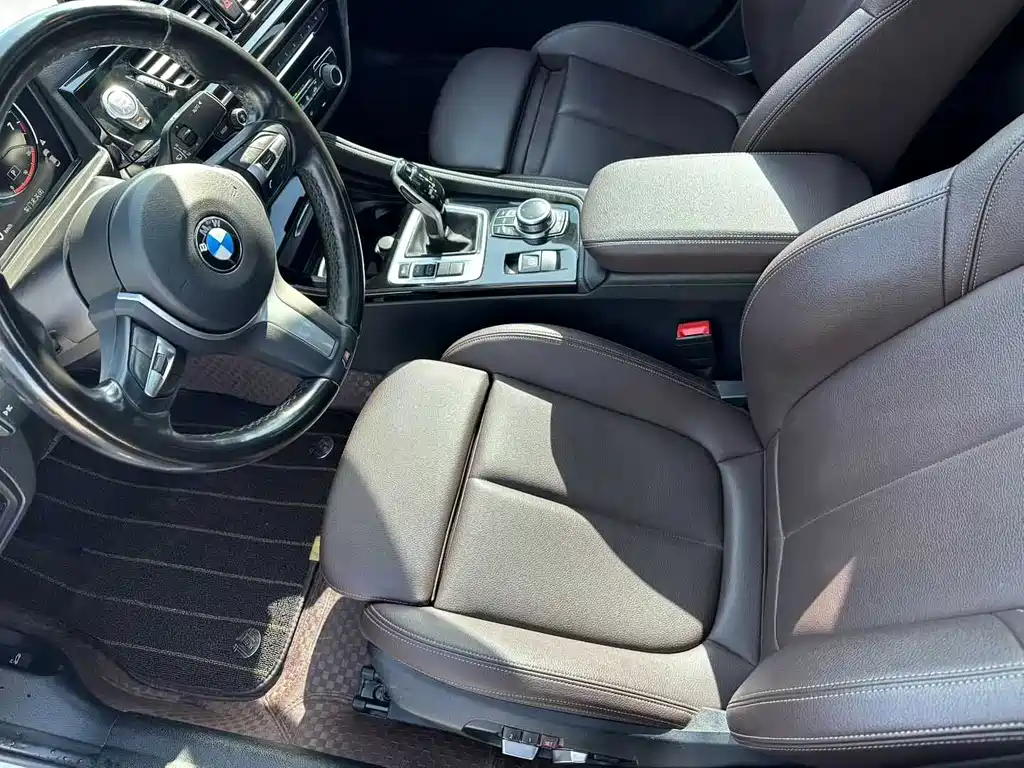 BMW 1 Series - фото 7