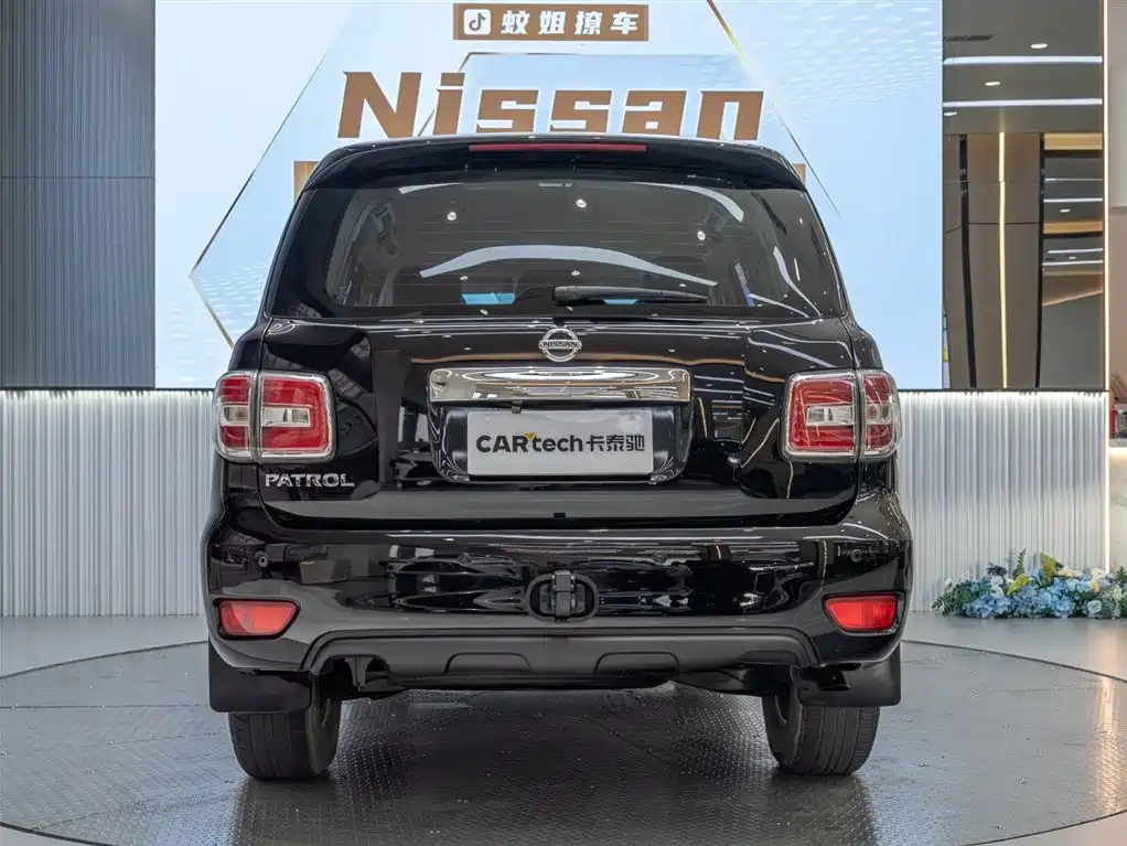 Nissan Terra 2019 4.0L AT