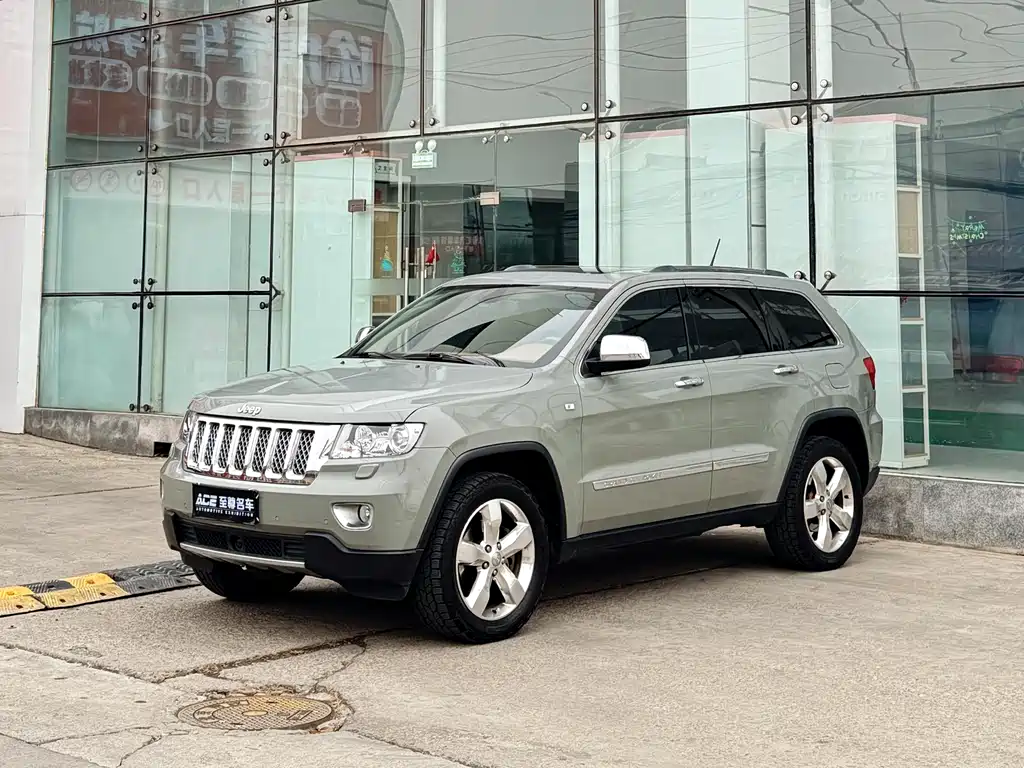 Jeep Grand Cherokee (Import) 2012