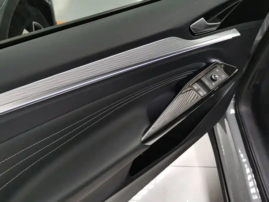 Volkswagen ID.4 Crozz — миниатюра 7