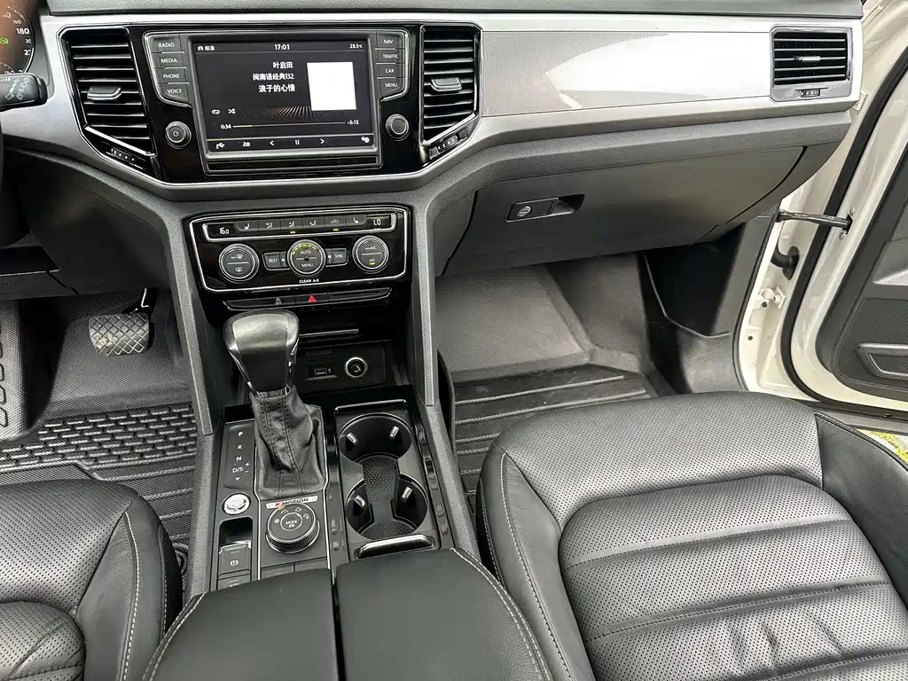 Volkswagen Teramont — миниатюра 13