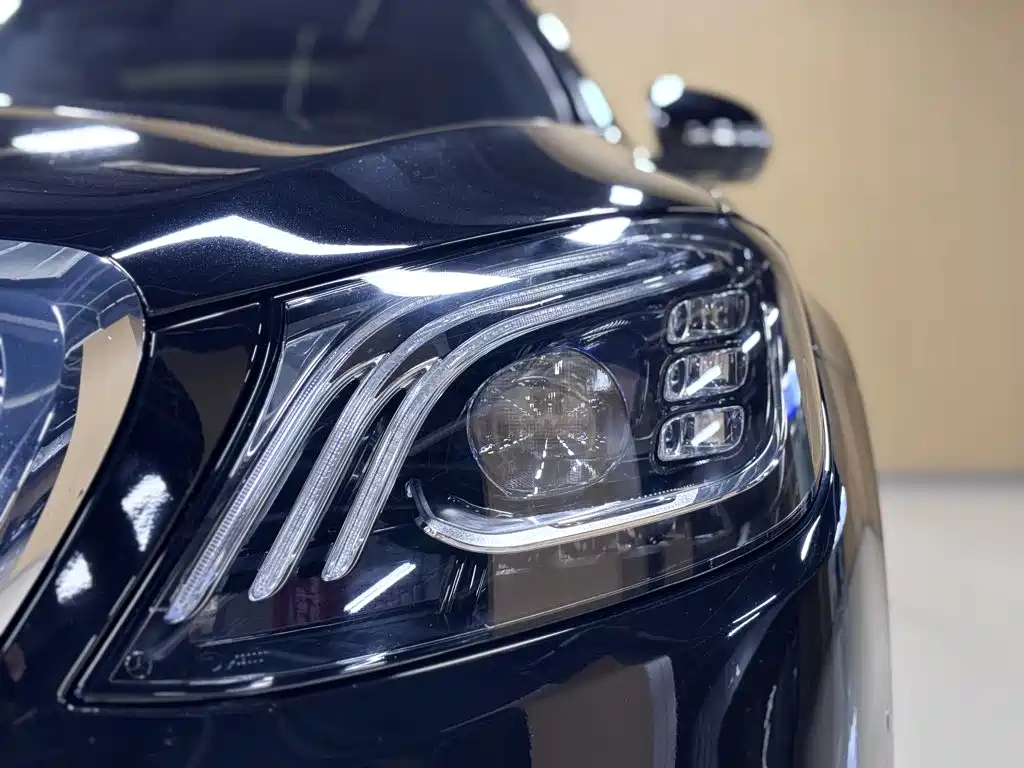Mercedes-Benz S-Class — миниатюра 9