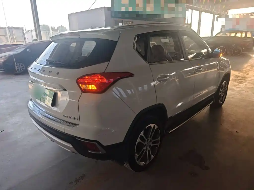 BAIC Senova X35 — миниатюра 7