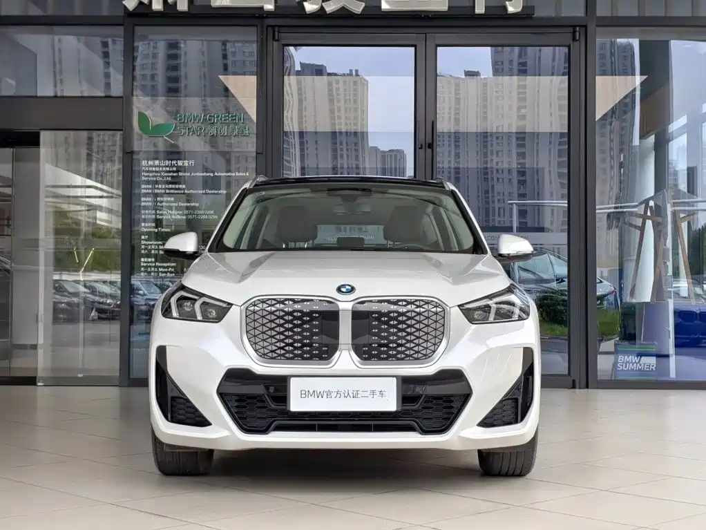 BMW iX1 — миниатюра 2
